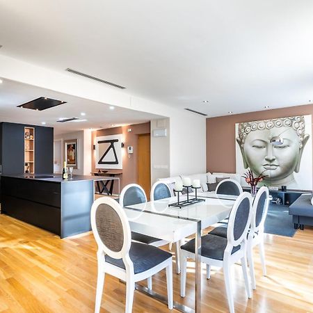Central Market Lux Apartment Valencia Eksteriør billede