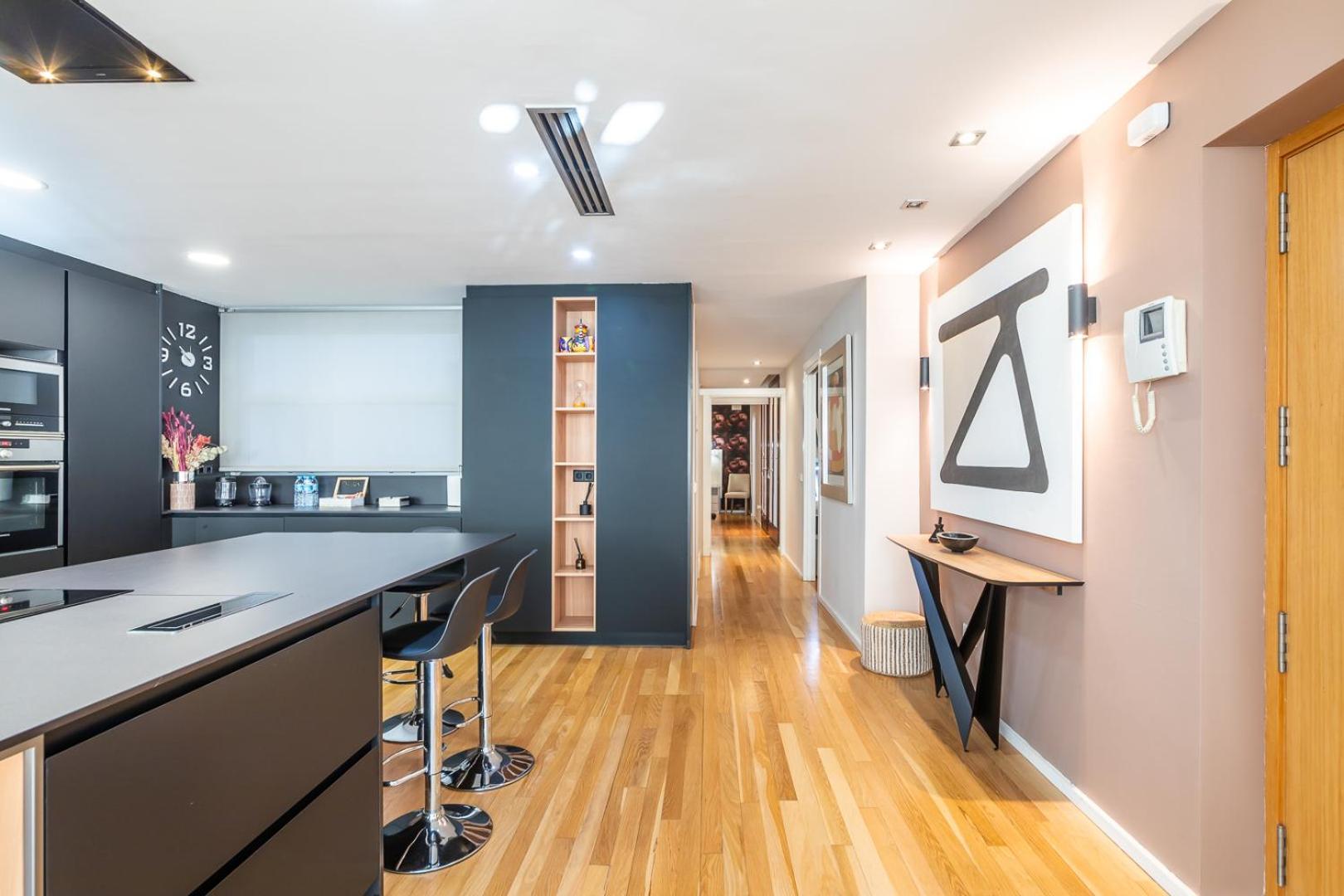 Central Market Lux Apartment Valencia Eksteriør billede