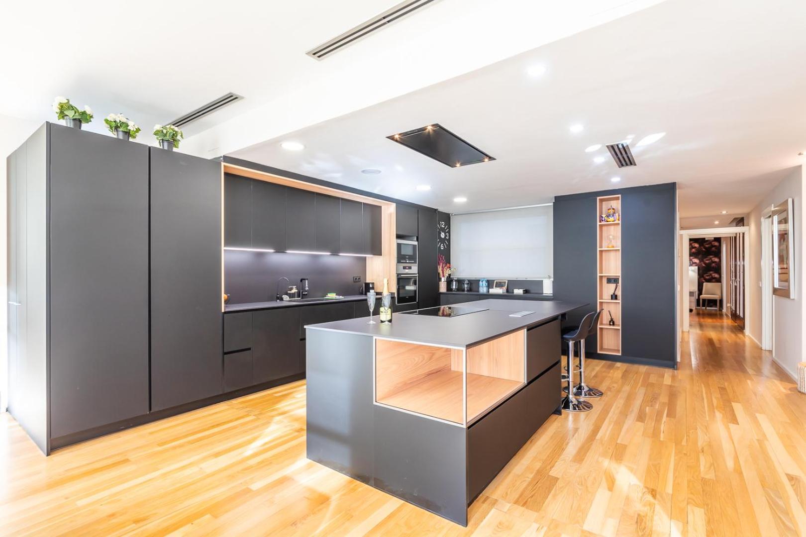 Central Market Lux Apartment Valencia Eksteriør billede