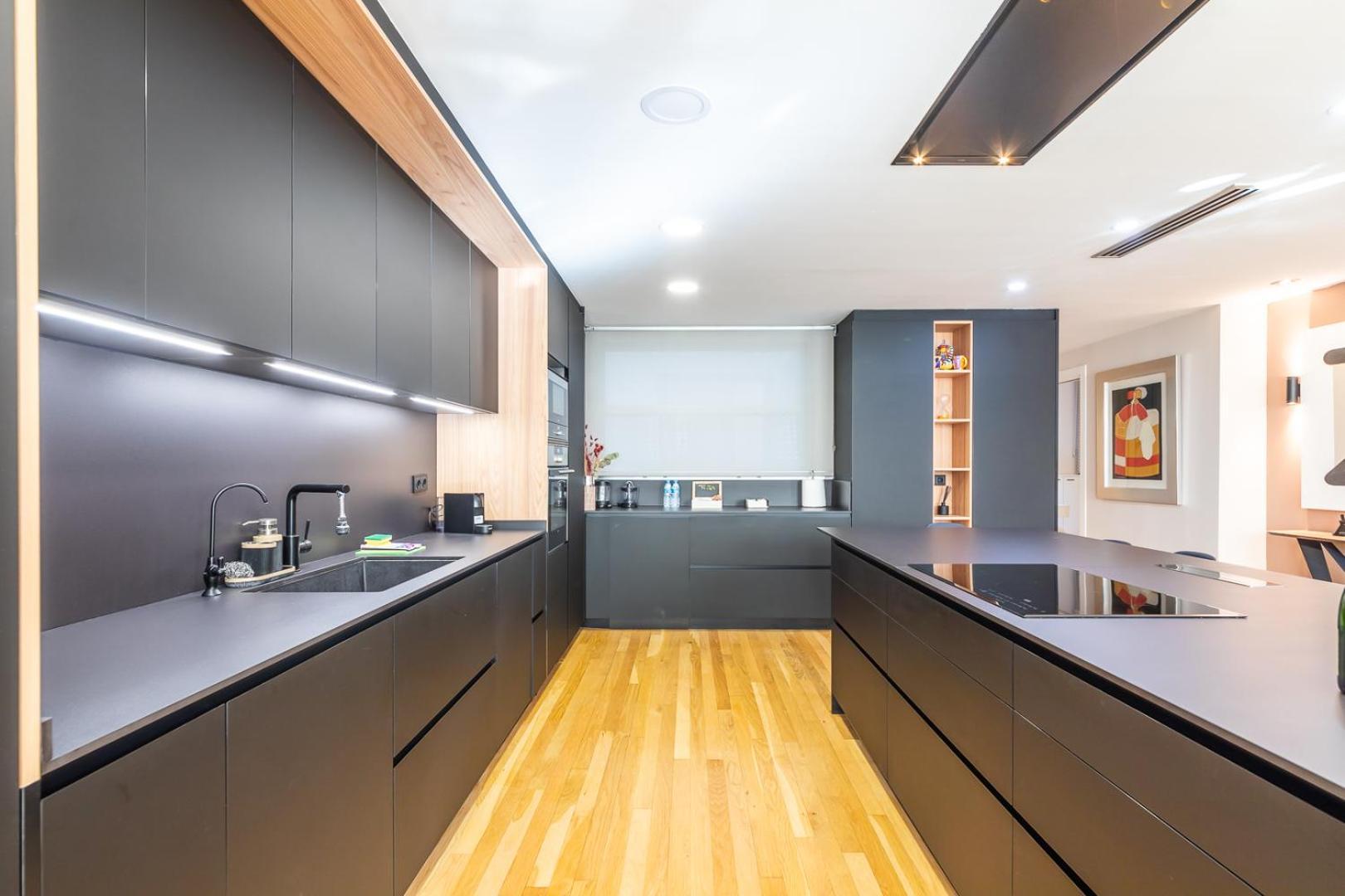 Central Market Lux Apartment Valencia Eksteriør billede