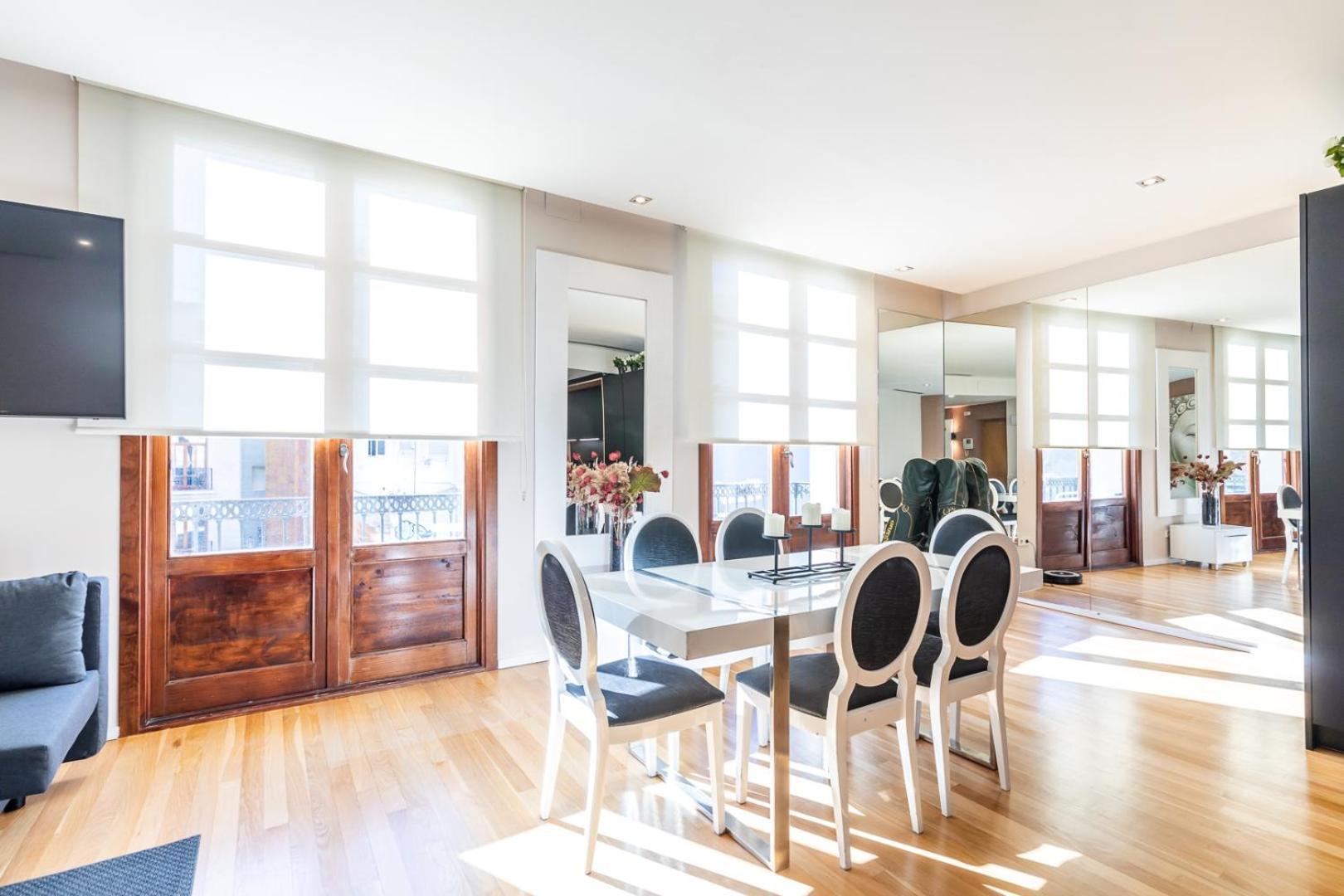 Central Market Lux Apartment Valencia Eksteriør billede