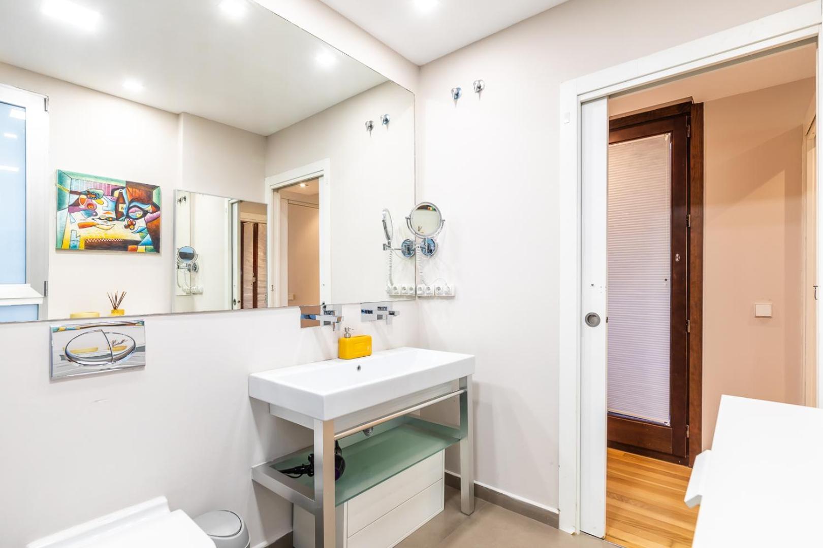 Central Market Lux Apartment Valencia Eksteriør billede
